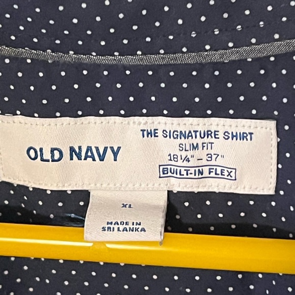 Old Navy Men’s Button Down Dress Shirt - Picture 3 of 3